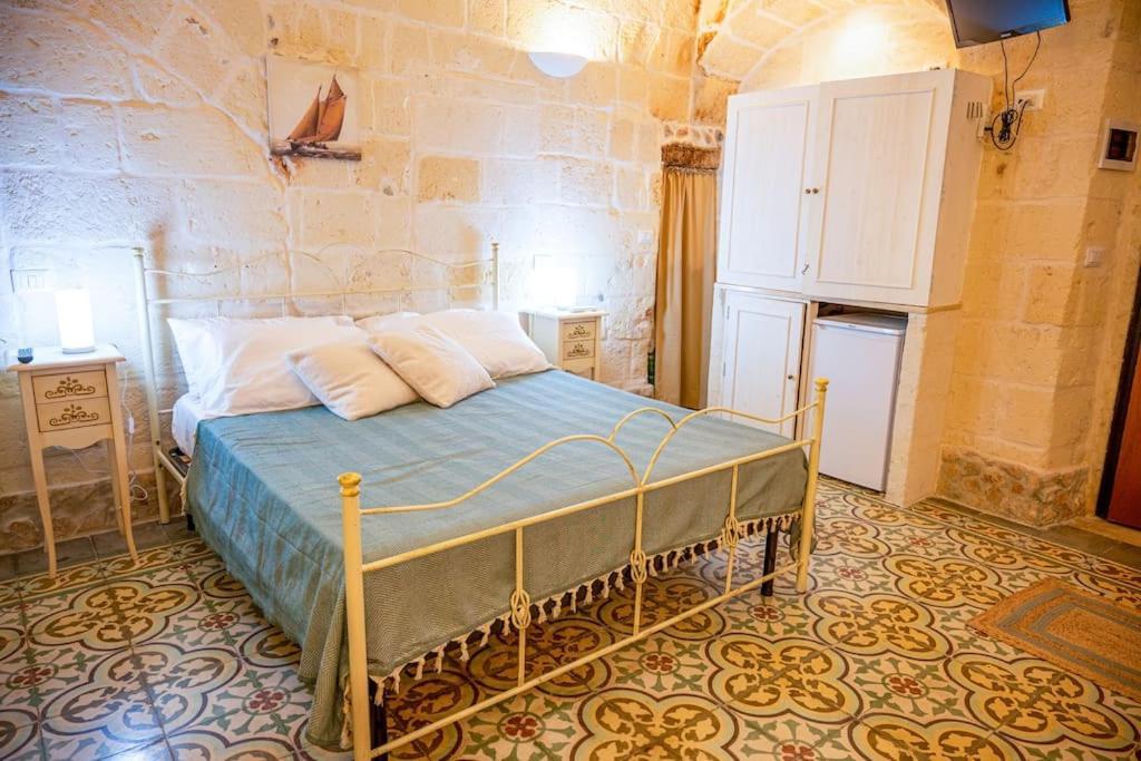 Borgo Antico-Centro Storico Casa Ventosa Apartment Oria  Luaran gambar