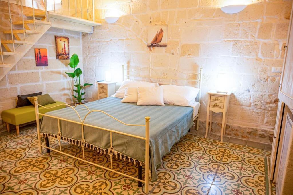 Borgo Antico-Centro Storico Casa Ventosa Apartment Oria  Luaran gambar